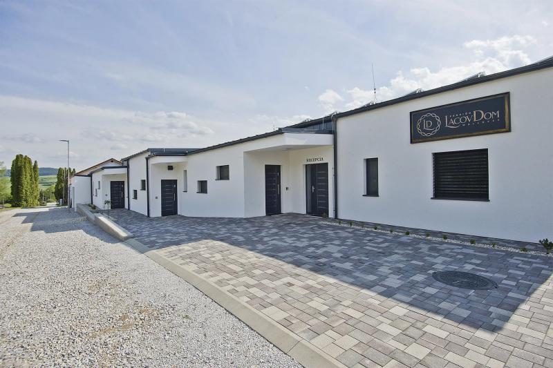 Izba Prémium apartmán pri wellness zóne v Camastra s.r.o. – Prémium apartmán s terasou