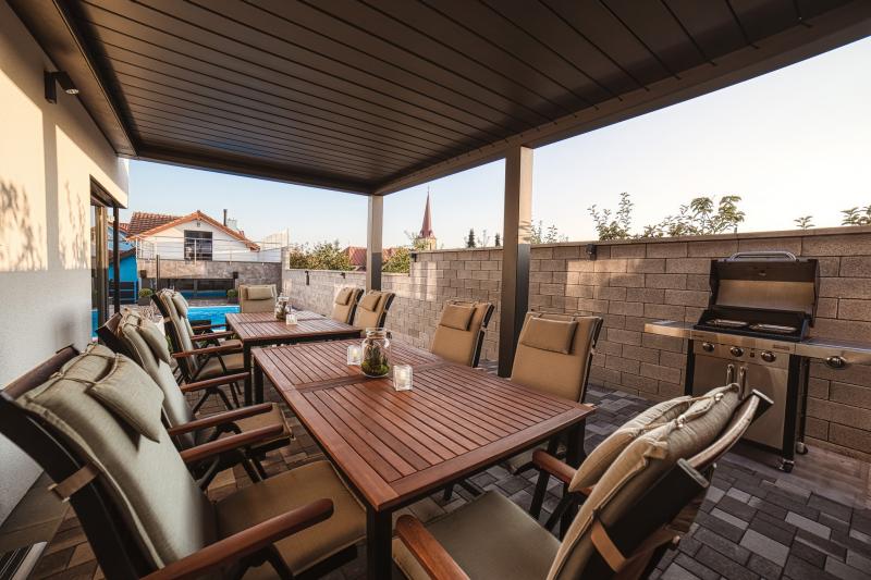 Izba Prémium apartmán pri wellness zóne v Camastra s.r.o. – Terasa